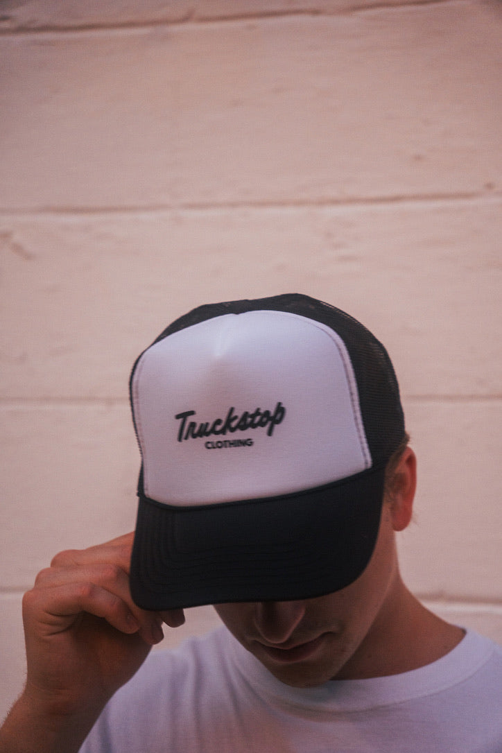 TS Logo Trucker