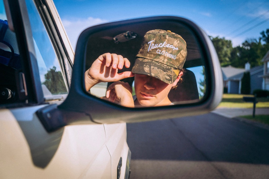 EMBROIDERED TRUCKER - CAMO